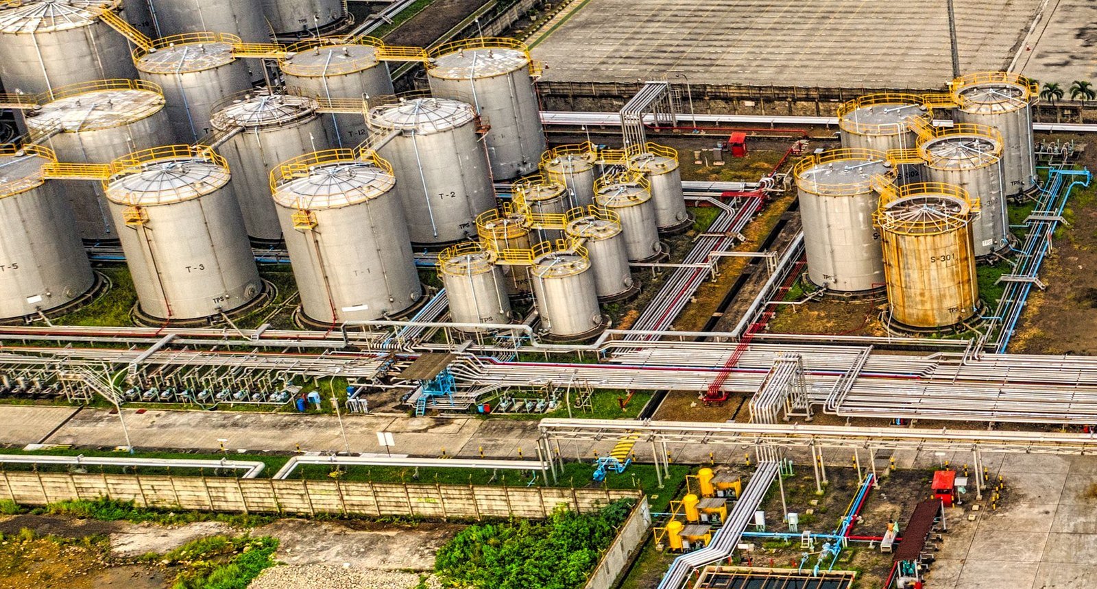 EN590 10ppm diesel storage tanks and a vessel at a marine terminal